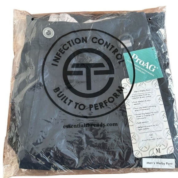 NWT Mens Scrubs Set Size M Top & Trousers Black In Original Packaging $110 MSRP - Picture 3 of 4